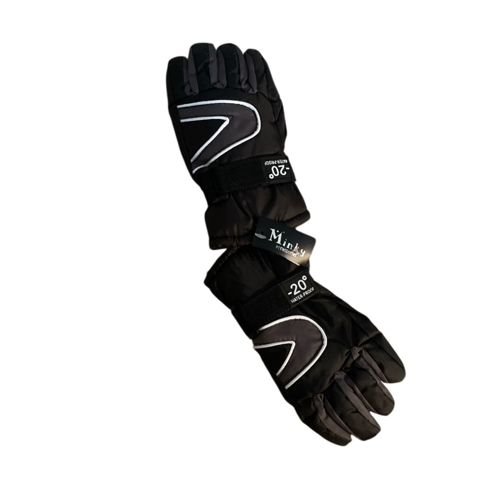 NWT Minky accessories Kids Black Snow Gloves -20 degrees waterproof